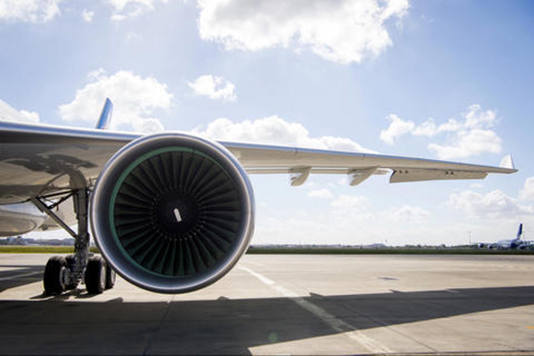 Rolls-Royce Trent 700 Engines Worth $930M Selected by International AirFinance Corporation